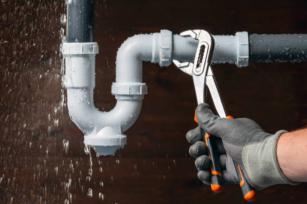 Professional Gas Line Repair technician working in Kyburz, CA